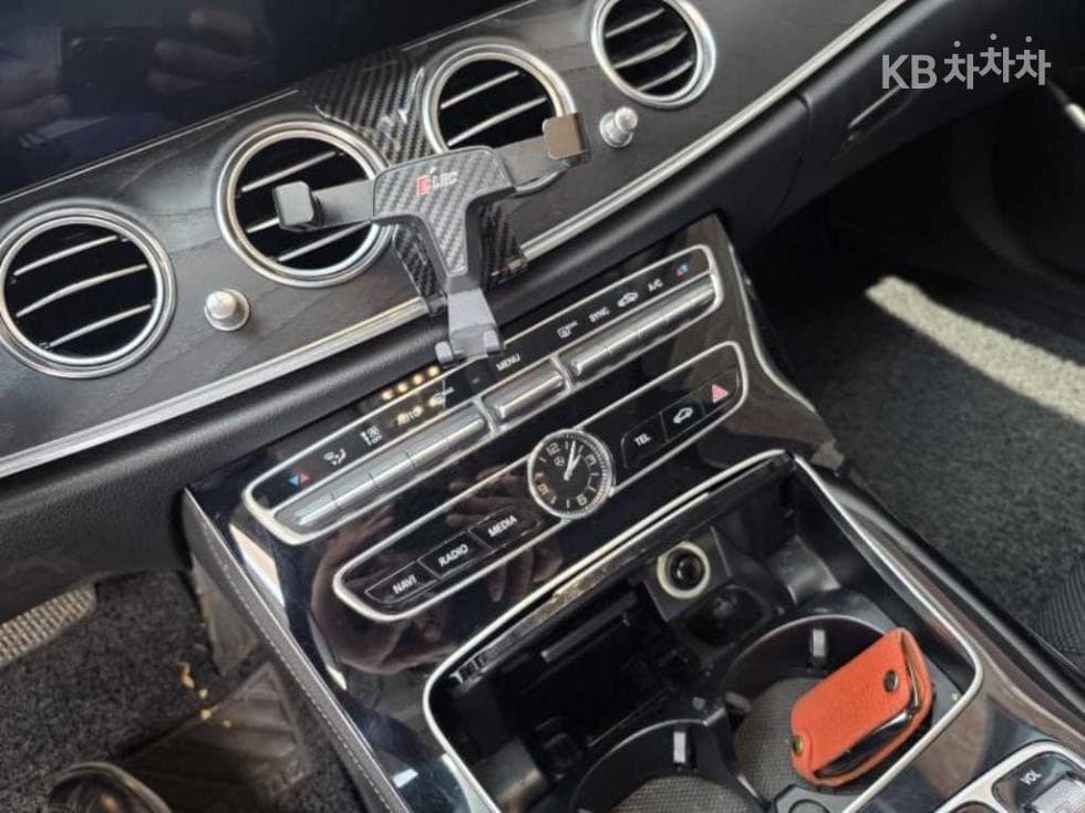 مرسيدس - E-Class | E300 4Matic Exclusive 7