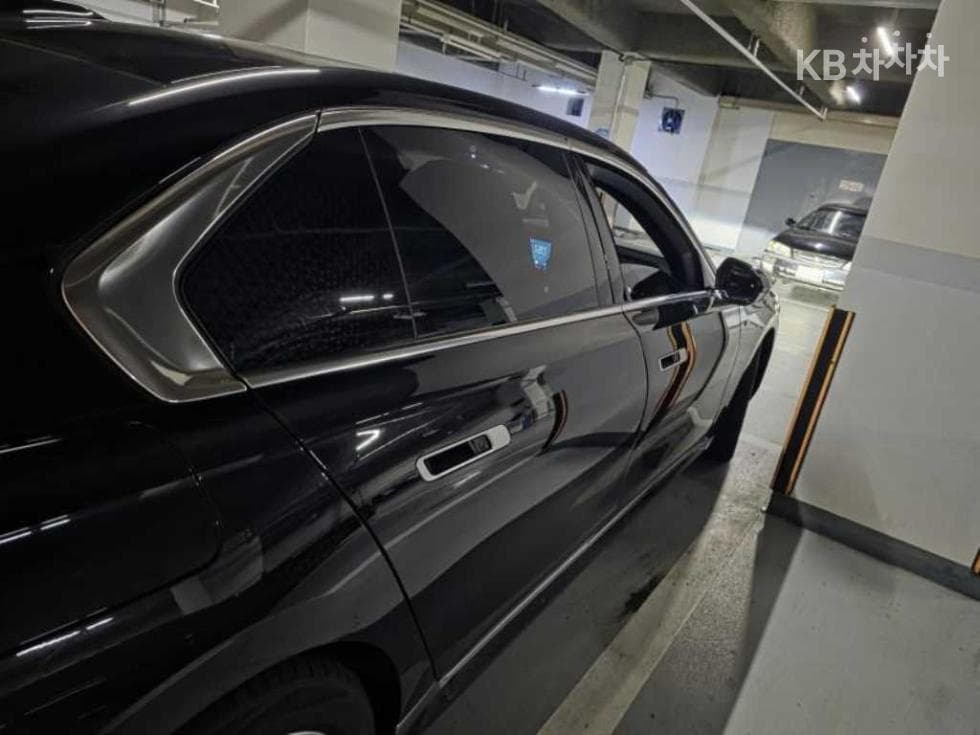 بي إم دبليو - 7-Series | 740 xDrive M Sport 6