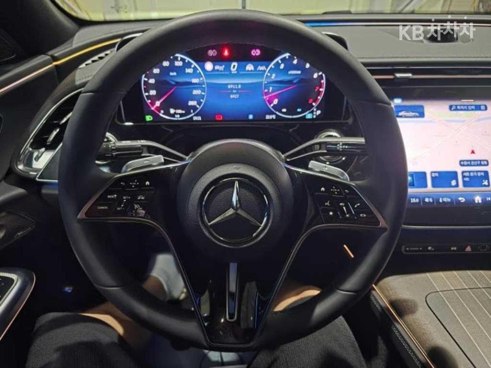 Mercedes-Benz - E-Class | E450 4MATIC Exclusive 6