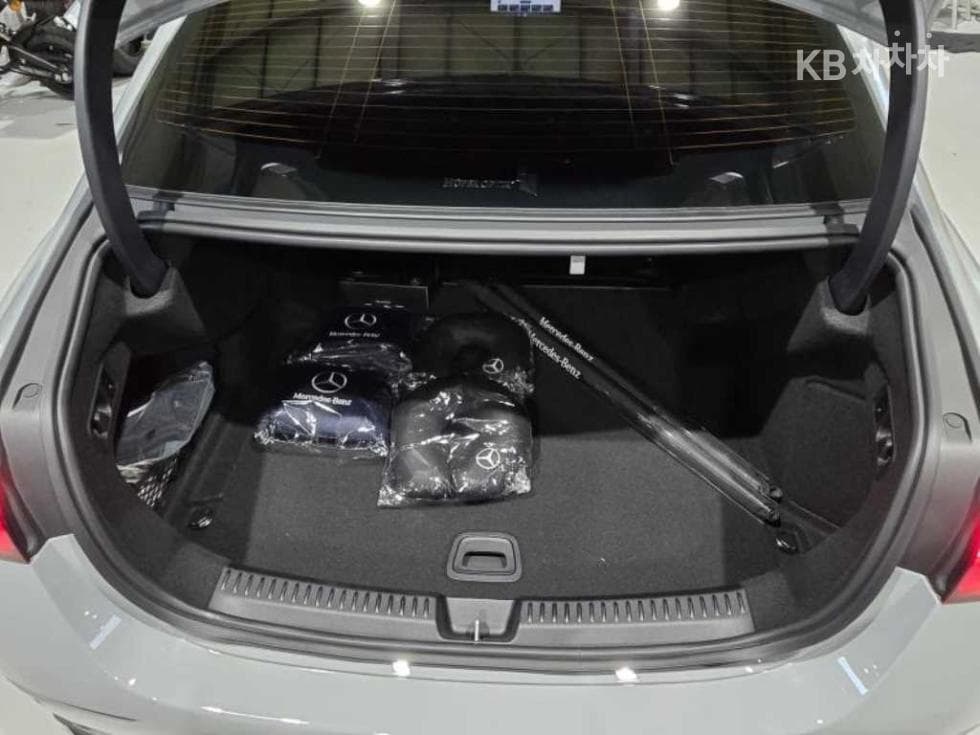 Mercedes-Benz - E-Class | E450 4MATIC Exclusive 15