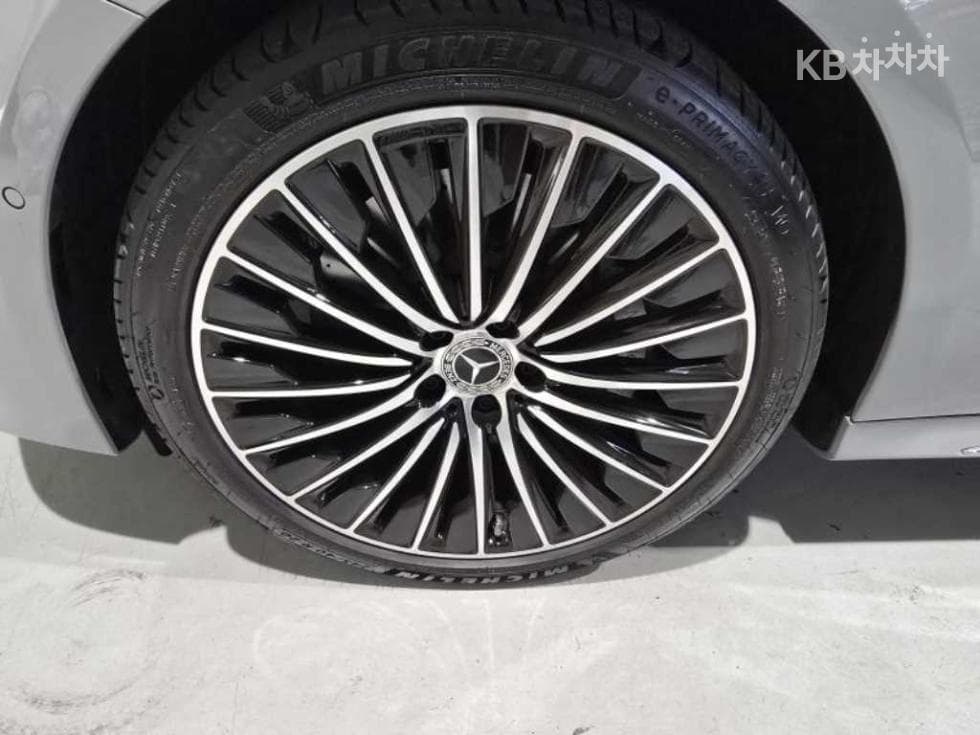 Mercedes-Benz - E-Class | E450 4MATIC Exclusive 18
