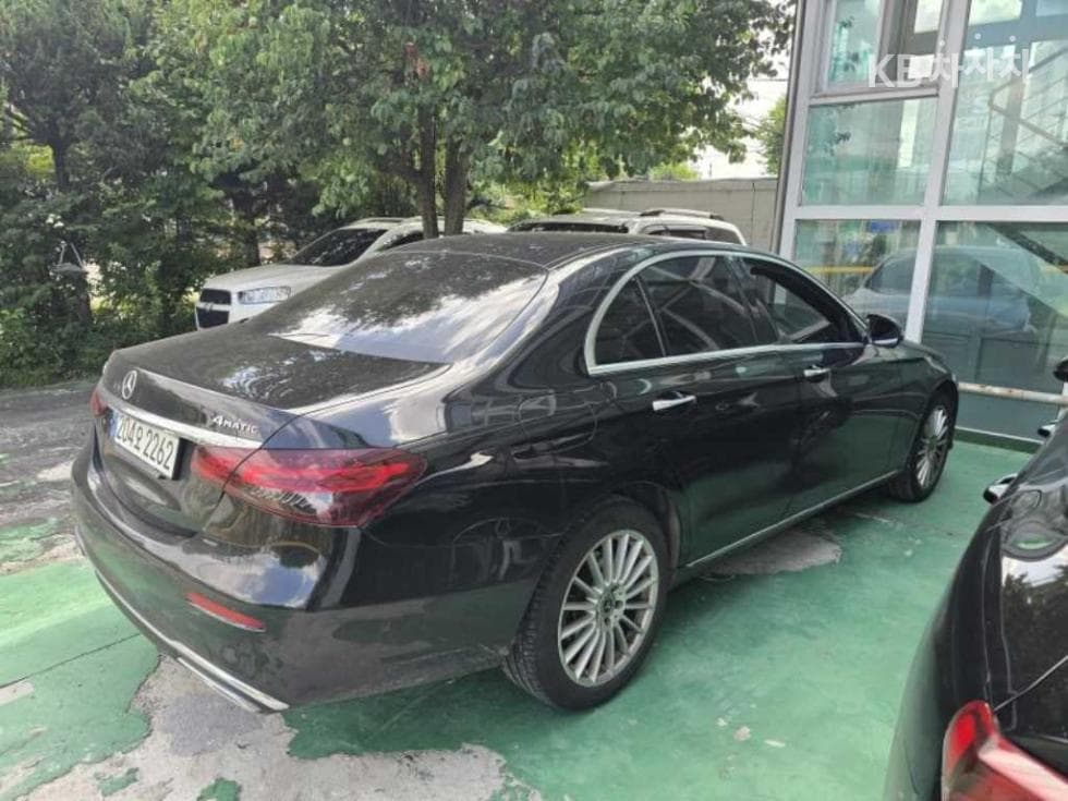 مرسيدس - E-Class | E220 4MATIC AMG Line 3