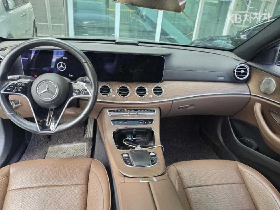 مرسيدس - E-Class | E220 4MATIC AMG Line 15