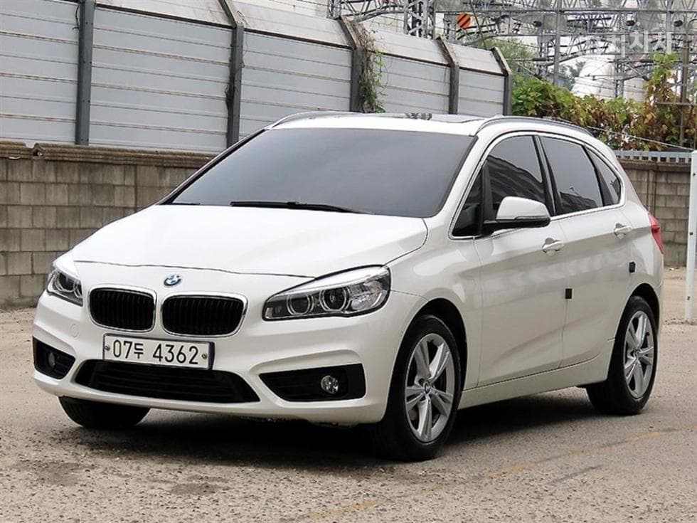 BMW - 2-Series | Active Tourer Joy 2