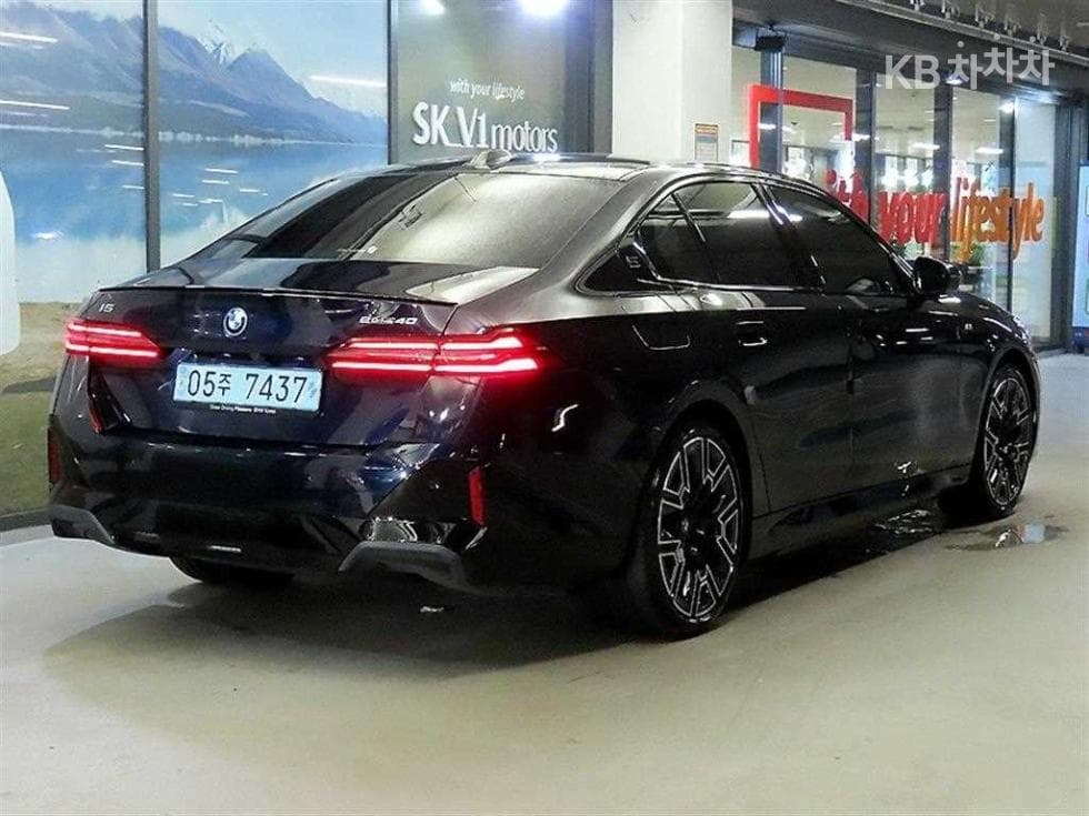 بي إم دبليو - i5 | eDrive 40 M Sport Pro 4