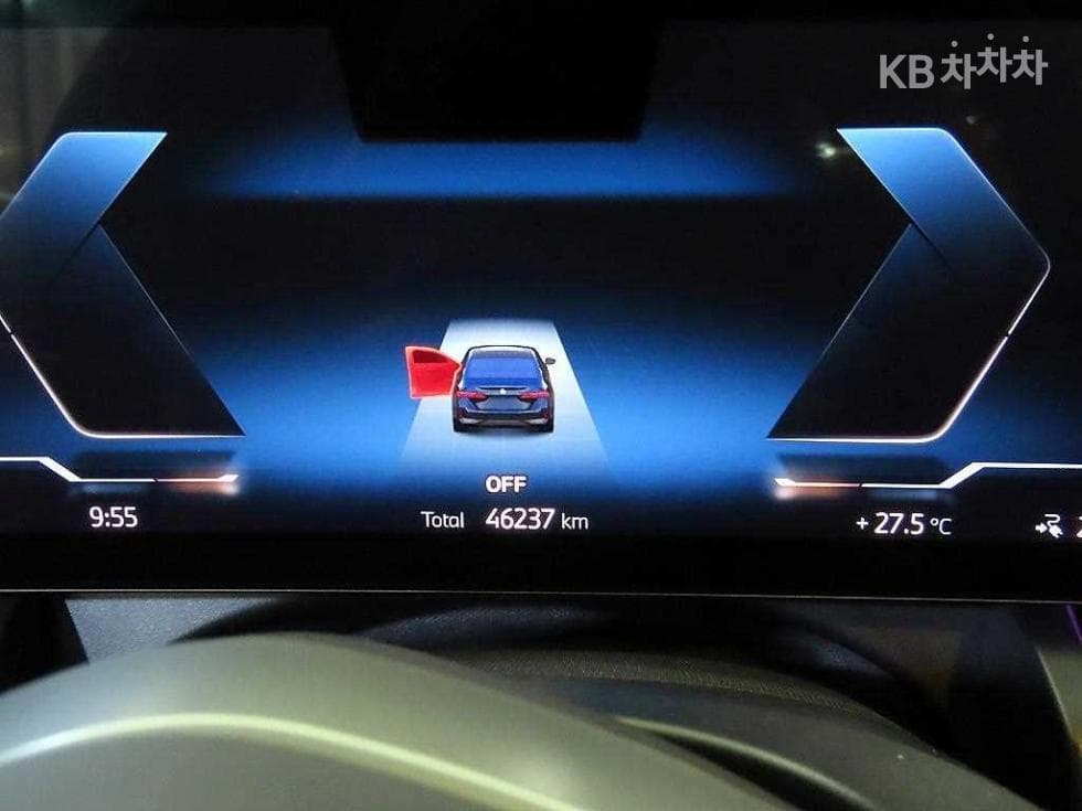 بي إم دبليو - i5 | eDrive 40 M Sport Pro 9