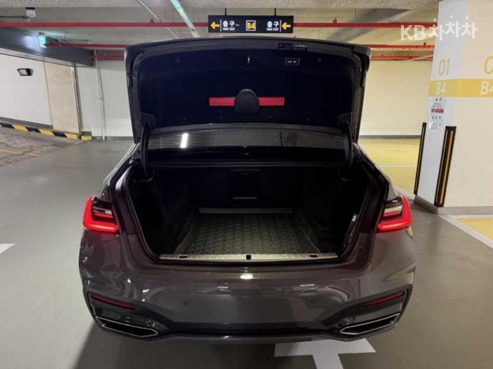 بي إم دبليو - 7-Series | 740 sDrive Design Pure Excellence 6