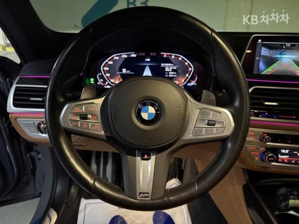 بي إم دبليو - 7-Series | 740 sDrive Design Pure Excellence 10