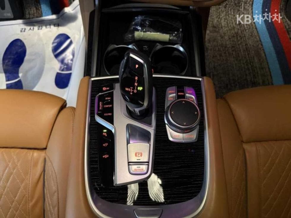 بي إم دبليو - 7-Series | 740 sDrive Design Pure Excellence 13