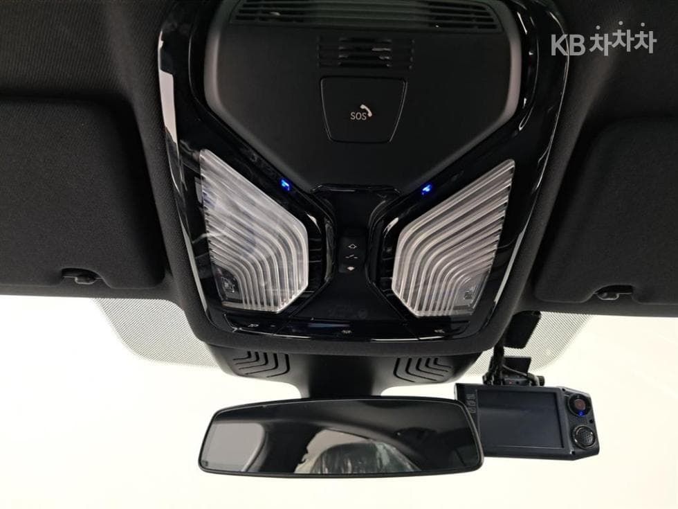 BMW - 5-Series | All New 520 M Sport 15