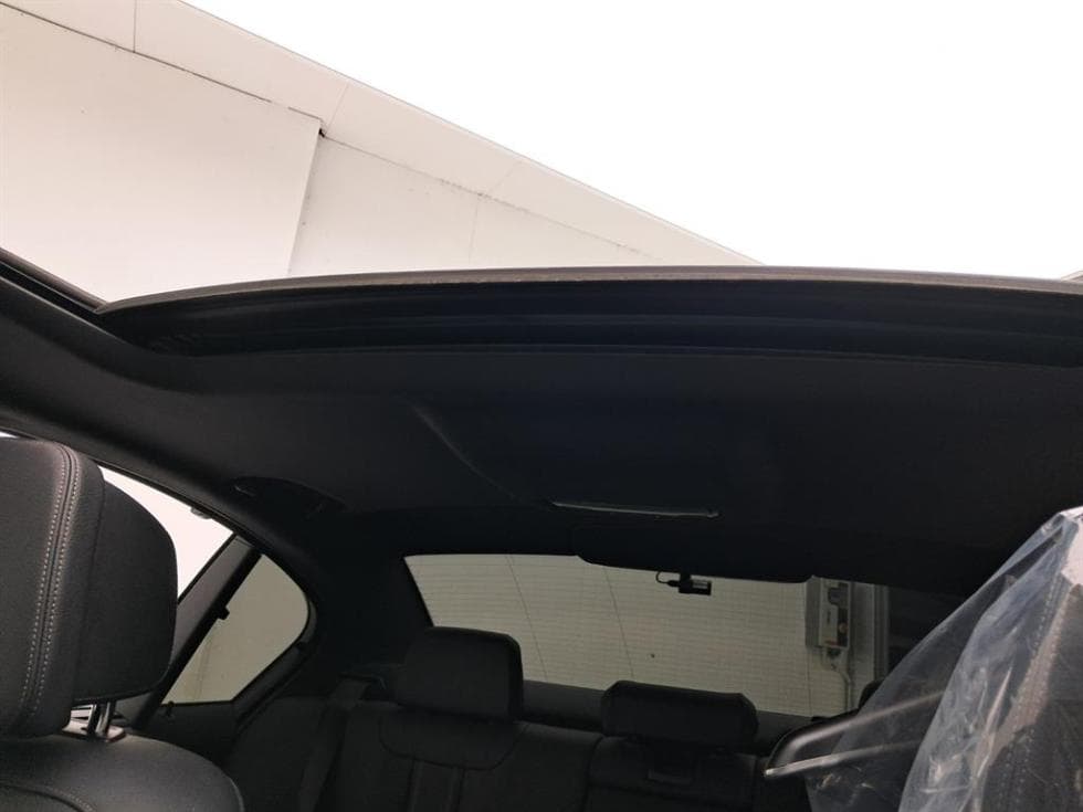 BMW - 5-Series | All New 520 M Sport 16