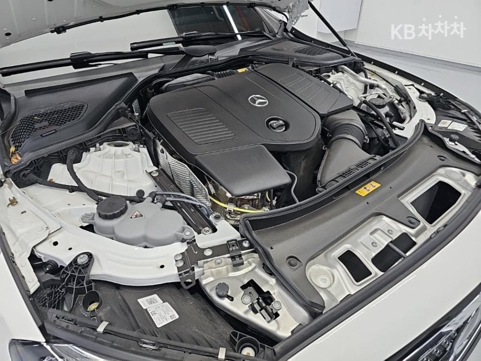 مرسيدس - E-Class | E200 Avantgarde 5