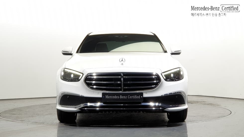 Mercedes-Benz - E-Class | E250 Exclusive 4