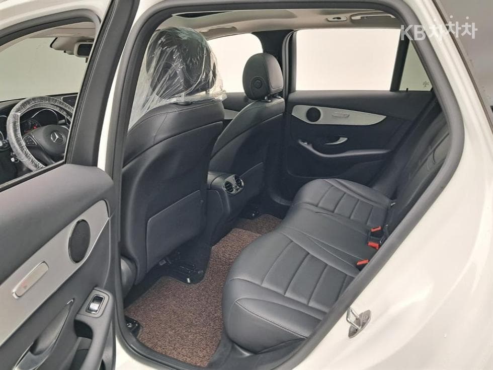 مرسيدس - GLC-Class | 350 4Matic Base 12