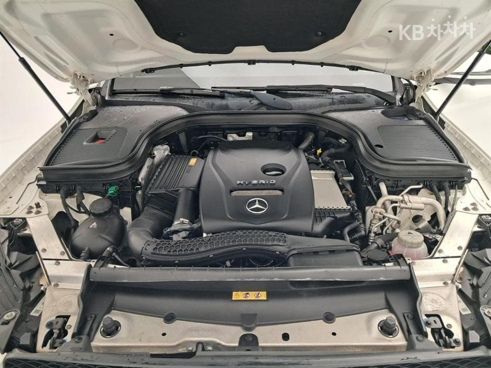 مرسيدس - GLC-Class | 350 4Matic Base 19