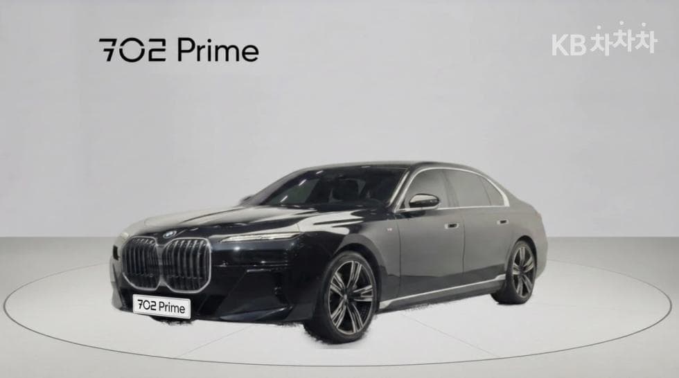 BMW i7