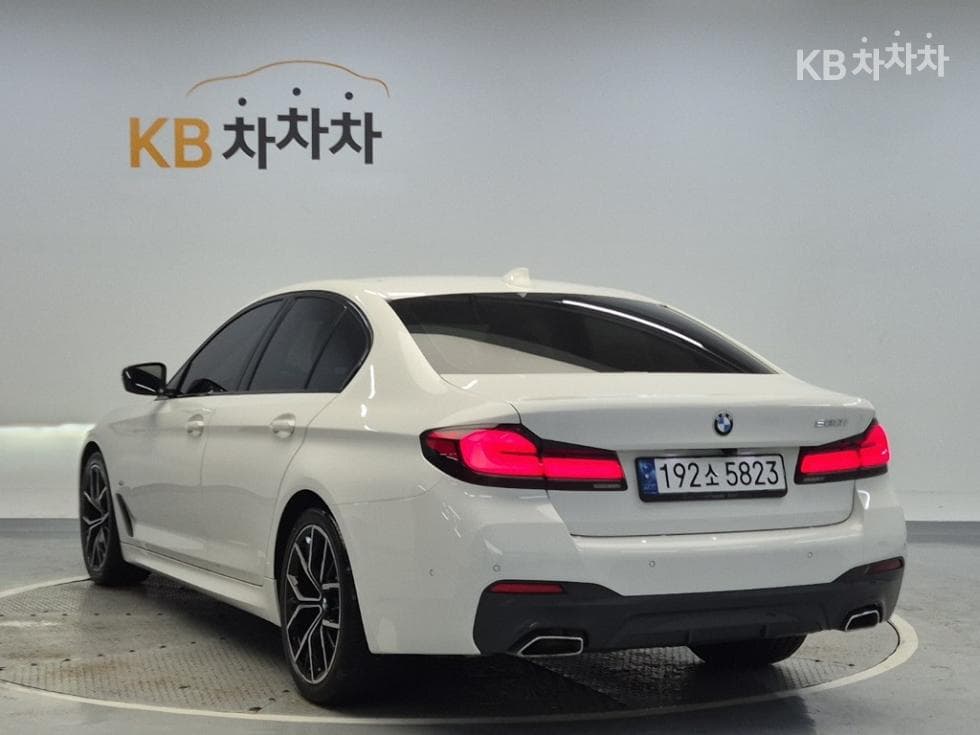 BMW - 5-Series | All New 520 M Sport 2