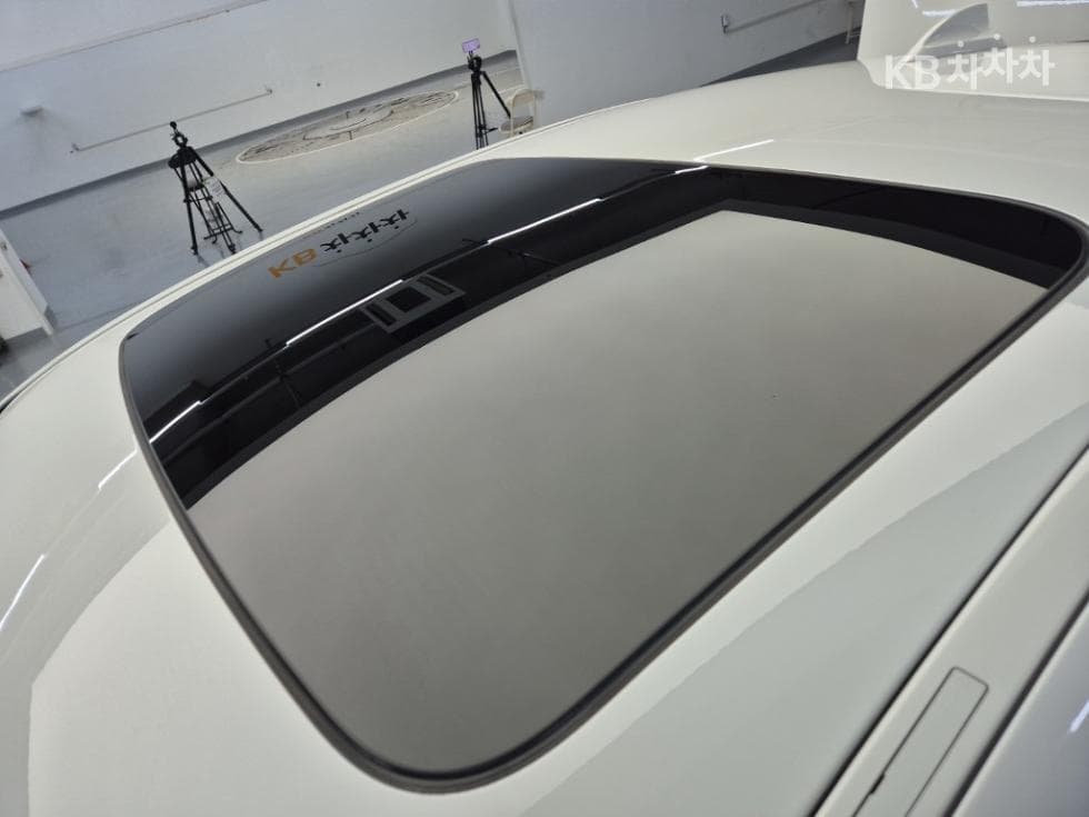 BMW - 5-Series | All New 520 M Sport 13