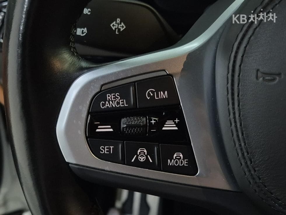 BMW - 5-Series | All New 520 M Sport 16
