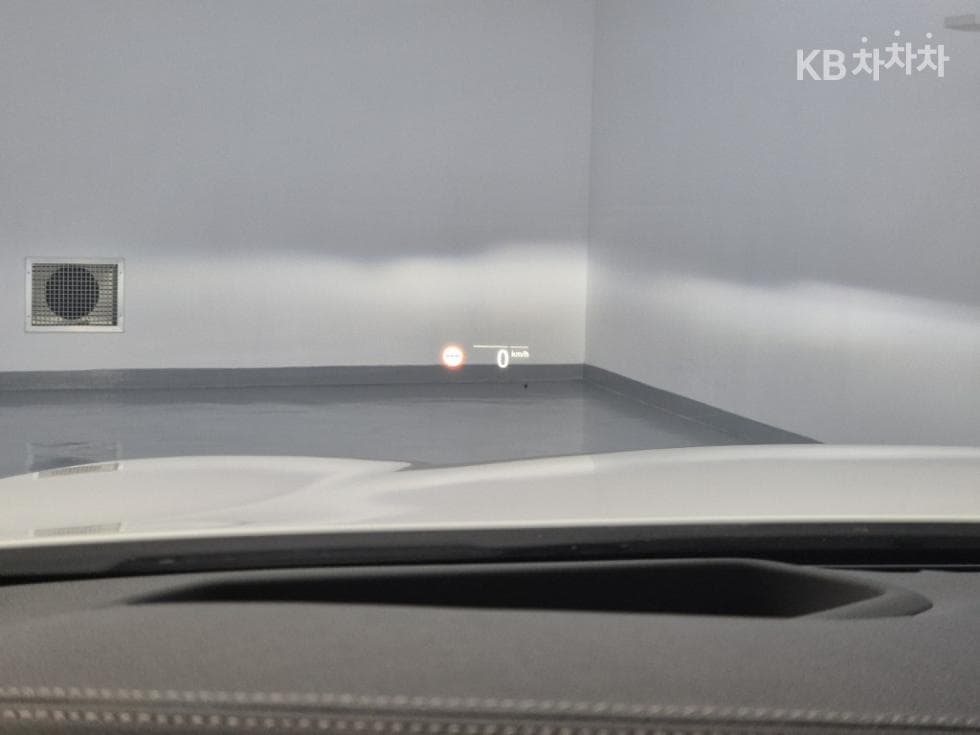 BMW - 5-Series | All New 530 Luxury 17