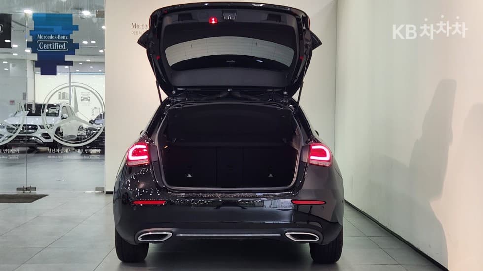 Mercedes-Benz - A-Class | A220 Hatchback Base 21