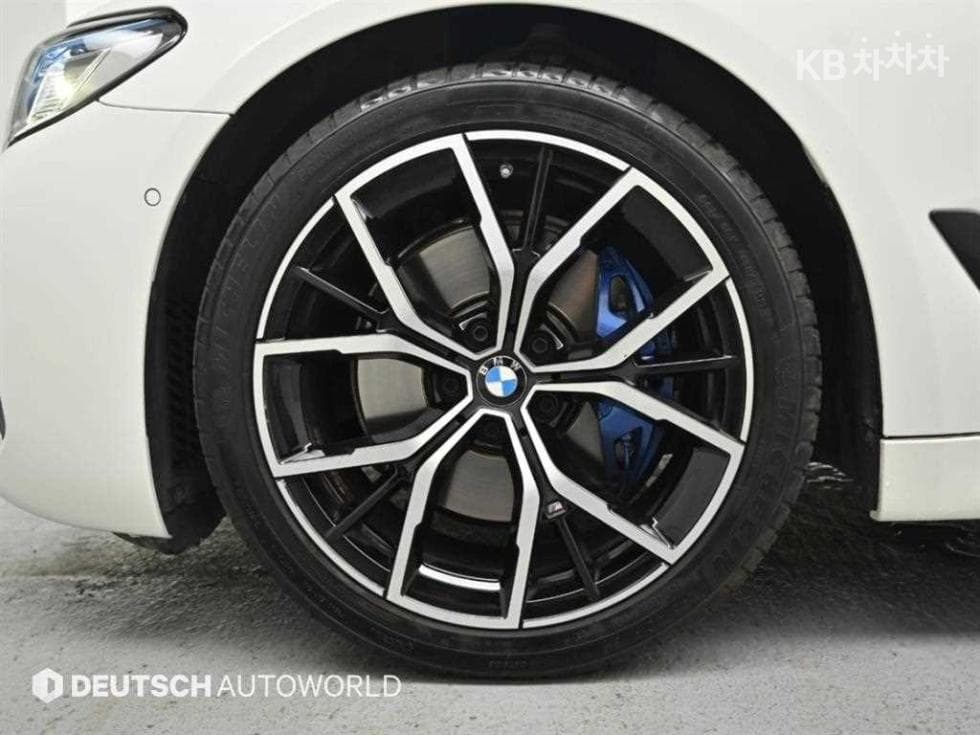 BMW - 5-Series | All New 530 M Sport Plus 5