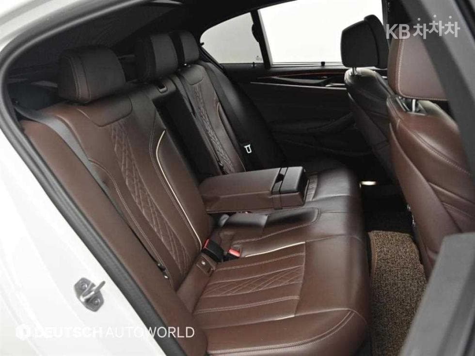 BMW - 5-Series | All New 530 M Sport Plus 12