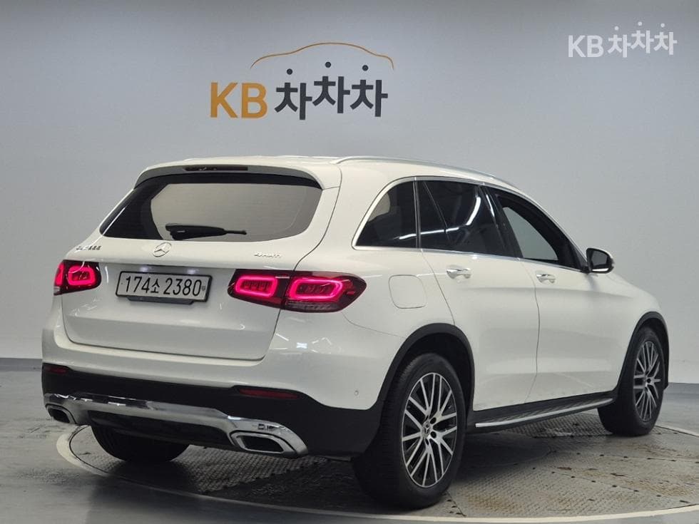 مرسيدس - GLC-Class | 300 4Matic Premium 3