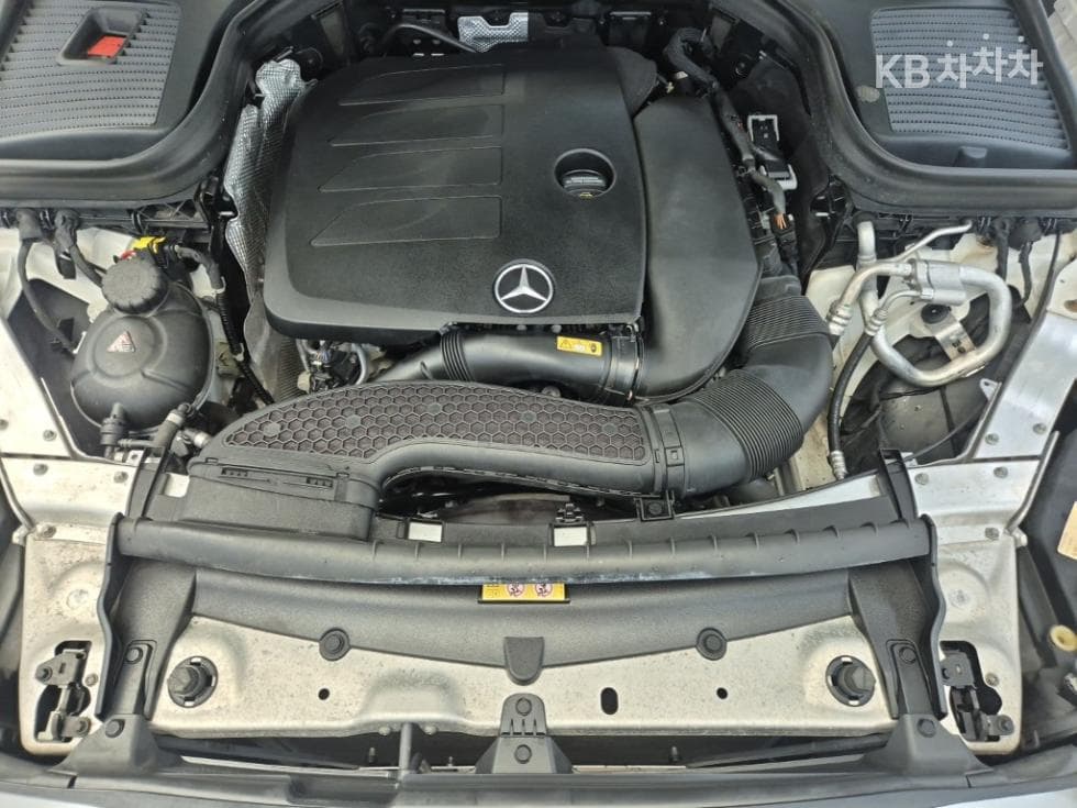 مرسيدس - GLC-Class | 300 4Matic Premium 5