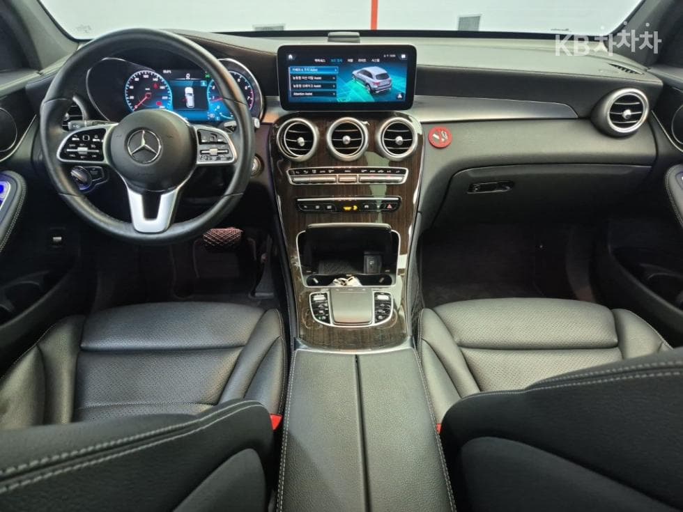 مرسيدس - GLC-Class | 300 4Matic Premium 7