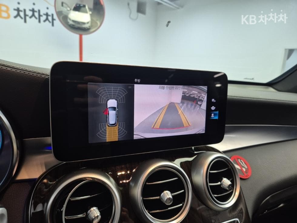 مرسيدس - GLC-Class | 300 4Matic Premium 15