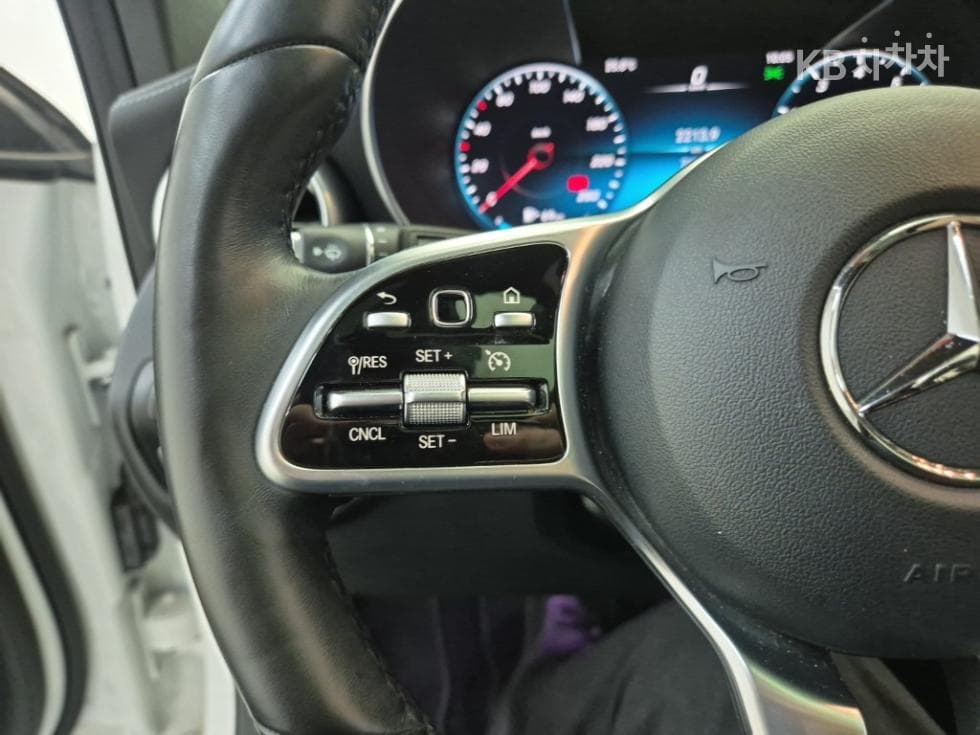 مرسيدس - GLC-Class | 300 4Matic Premium 16