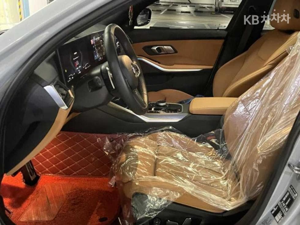 بي إم دبليو - 3-Series | 320 M Sport 7