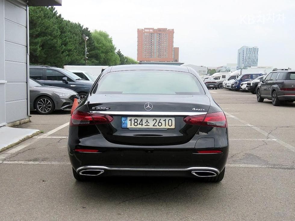 مرسيدس - E-Class | E300 4MATIC Exclusive 3