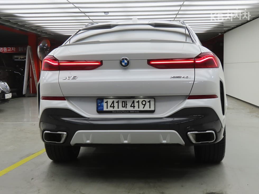 BMW - X6 | xDrive 40 M Sport Package 3