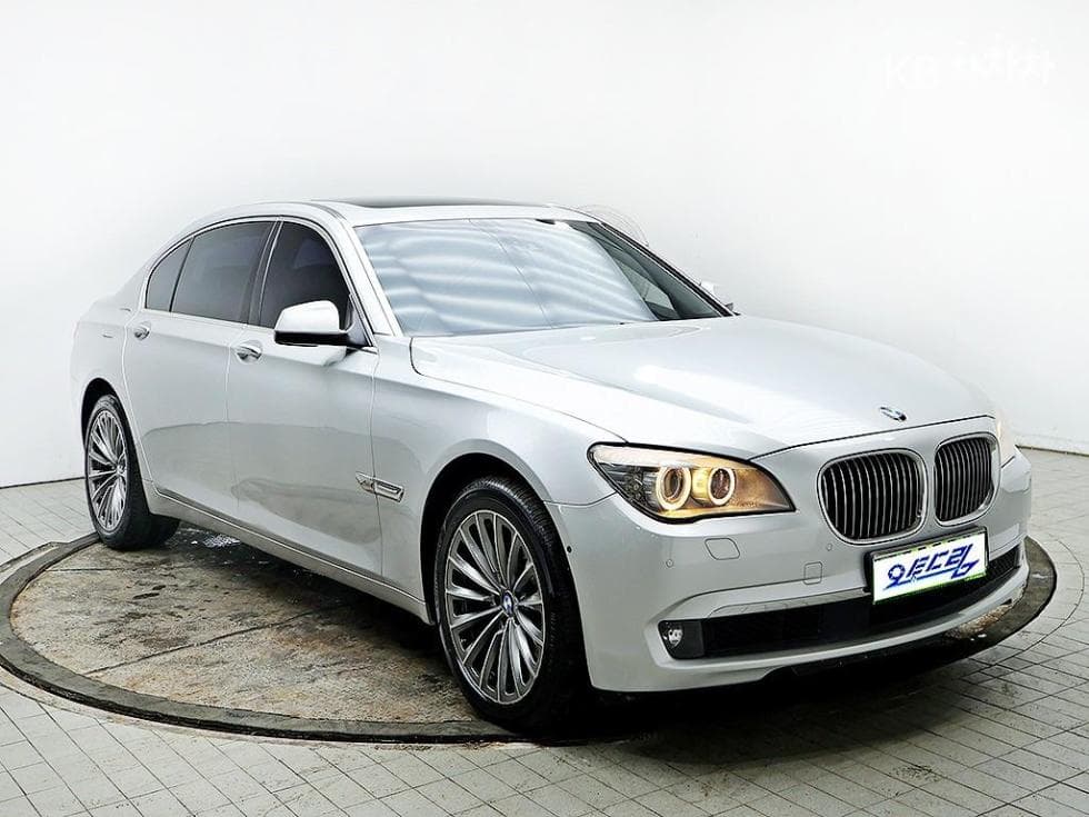 بي إم دبليو - 7-Series | New 750Li xDrive F02(11~) 2