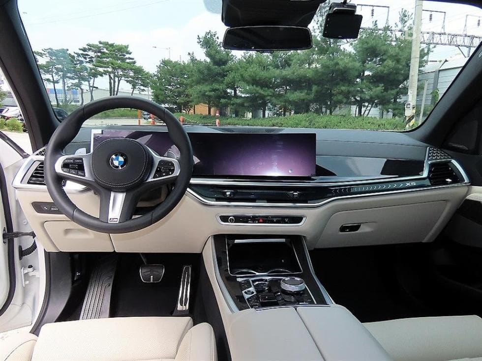 BMW - X5 | xDrive 30 M Sport 7