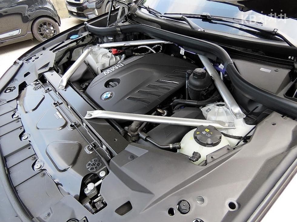 BMW - X5 | xDrive 30 M Sport 19