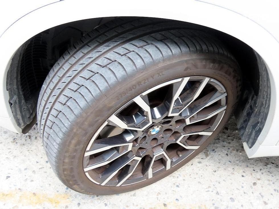 BMW - X5 | xDrive 30 M Sport 20