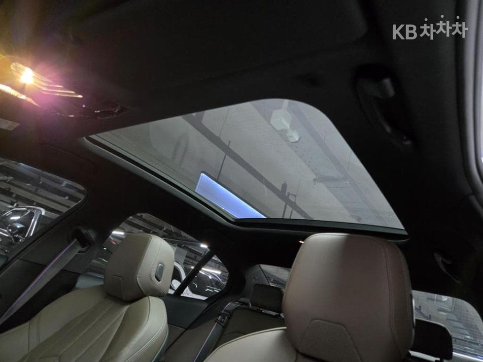 BMW - 5-Series | New 520 SE 16