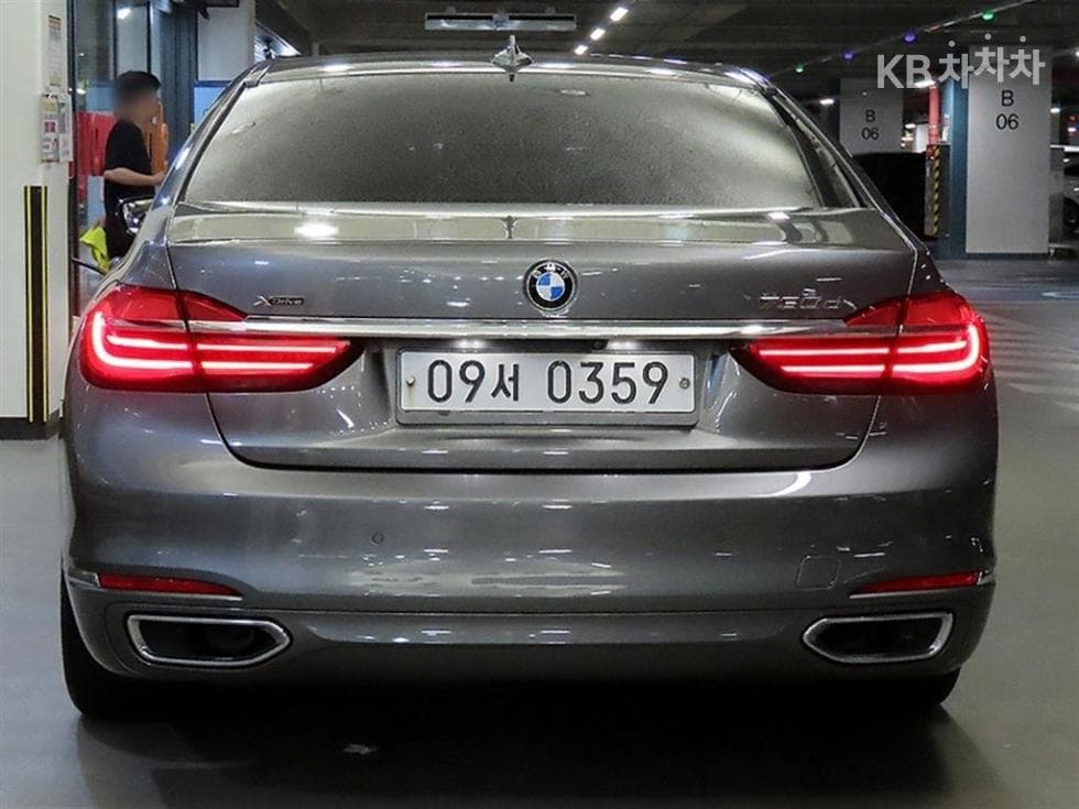 بي إم دبليو - 7-Series | 730 xDrive Base 5