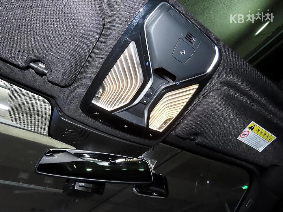 بي إم دبليو - 7-Series | 730 xDrive Base 15