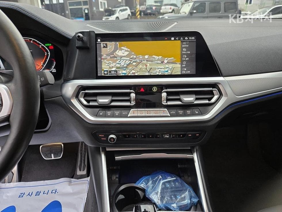 BMW - 3-Series | 320 Touring M Sport Package 10
