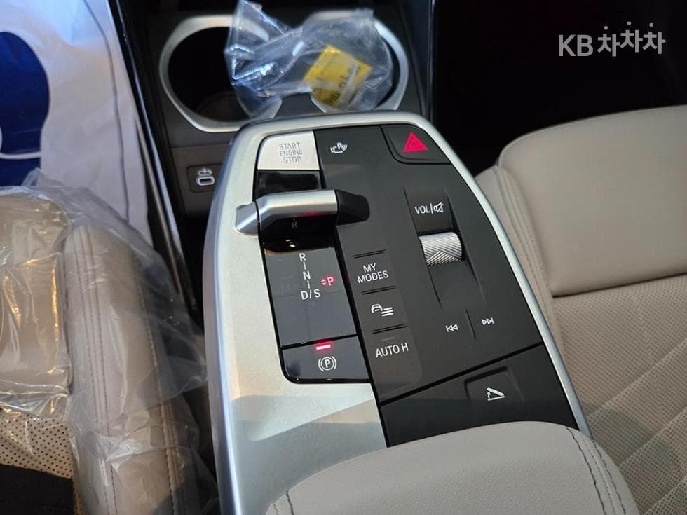 BMW - X1 | M35 xDrive Base 11