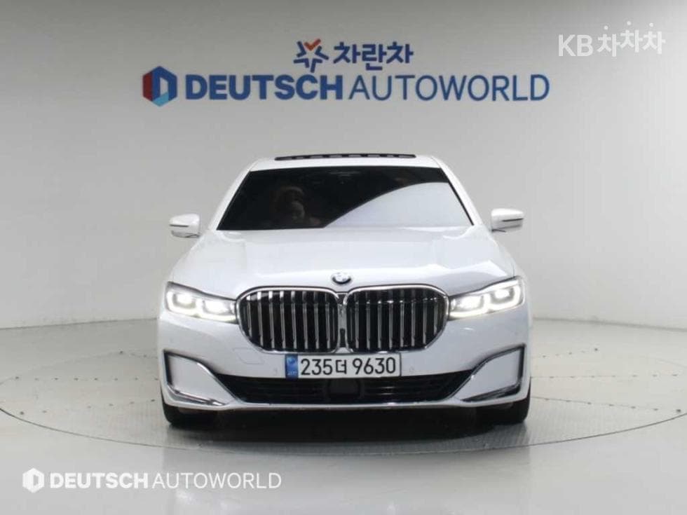 BMW - 7-Series | 730 xDrive Design Pure Excellence 3