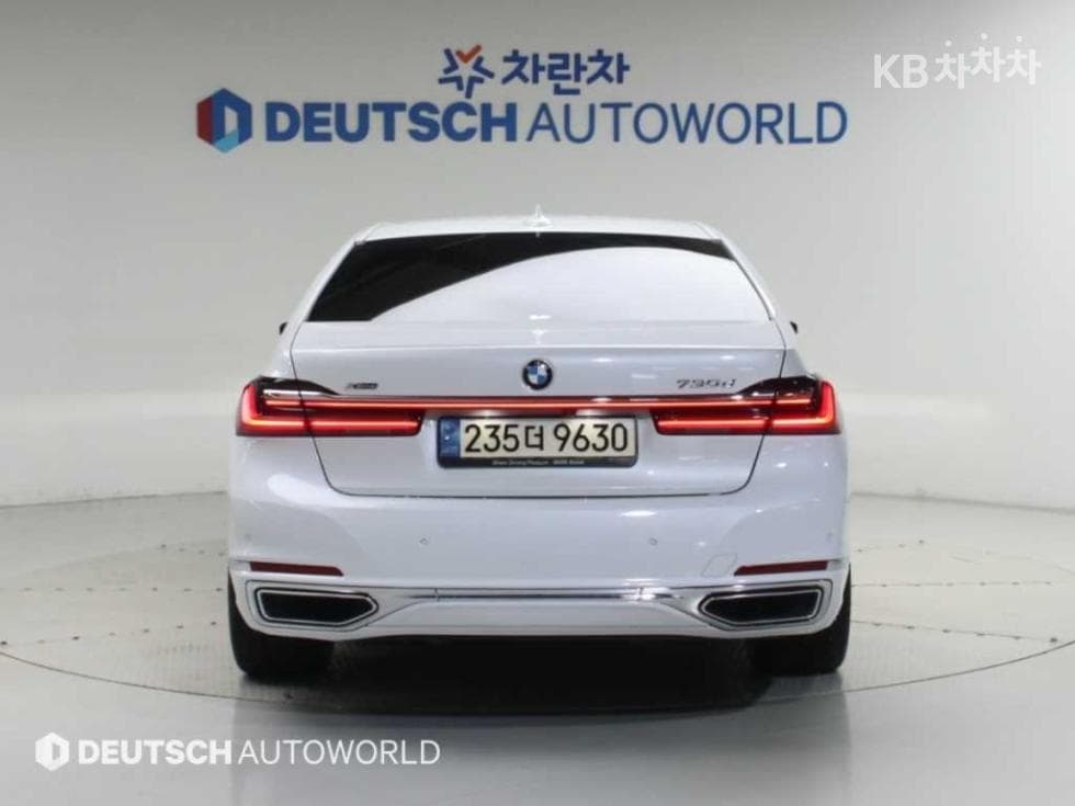 BMW - 7-Series | 730 xDrive Design Pure Excellence 4