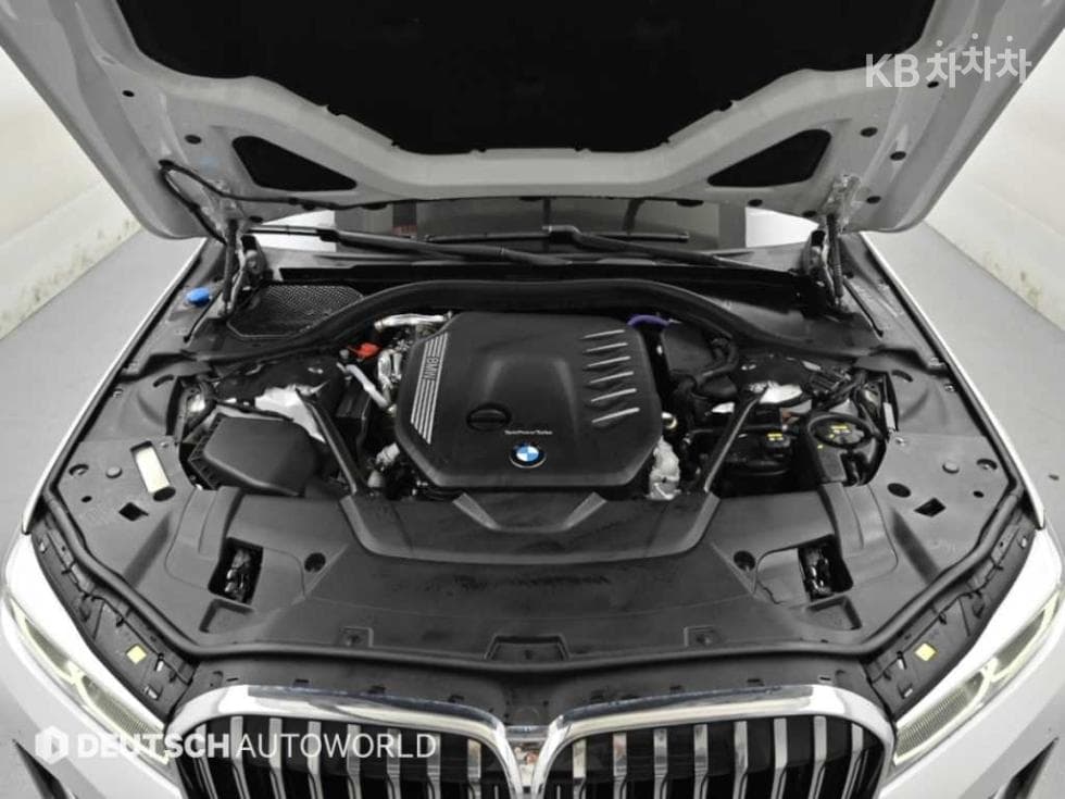 BMW - 7-Series | 730 xDrive Design Pure Excellence 6