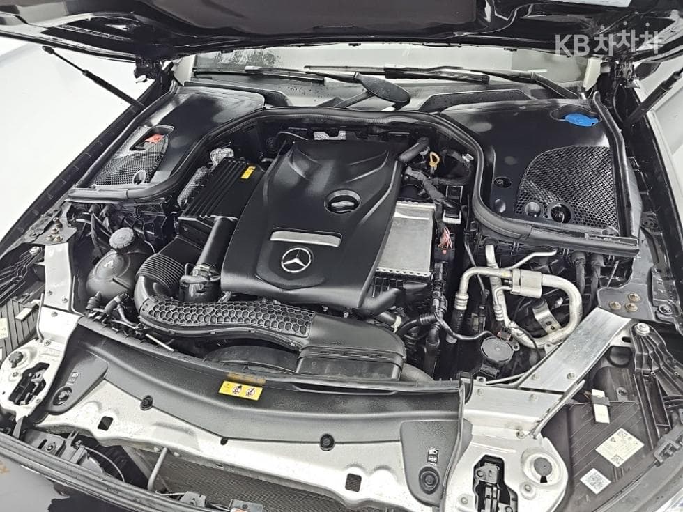 مرسيدس - E-Class | E250 AMG Line 5