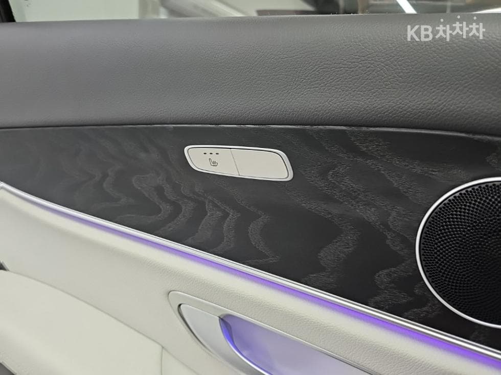 مرسيدس - E-Class | E250 AMG Line 13