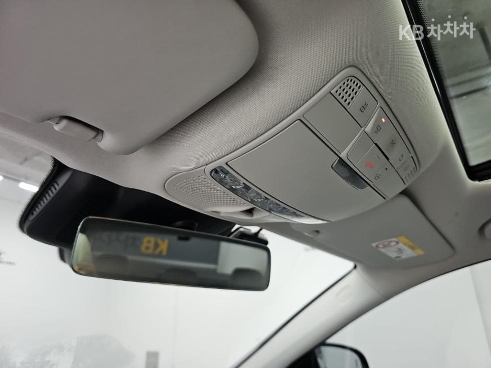 مرسيدس - E-Class | E250 AMG Line 17